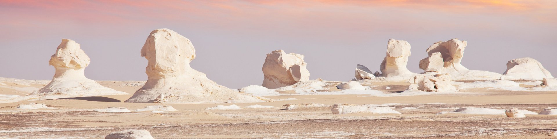 Gesteinsformationen in der Weisse Wüste in Ägypten