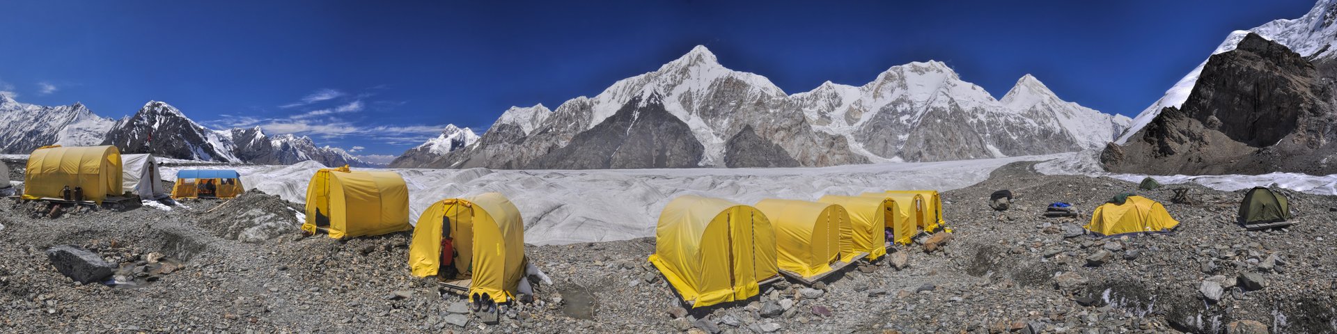 Base Camp am Inylcheck Gletscher in Kirgistan