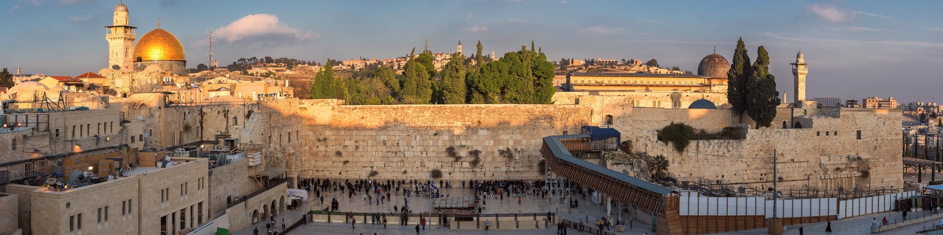 Blick vom Tempelberg auf die Altstadt von Jerusalem mit Klagemauer und Felsendom