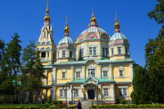 Himmelfahrtskathedrale in Almaty