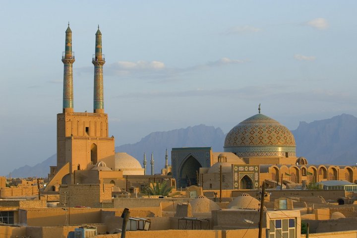 Mosche und Minarette in Yazd im Iran