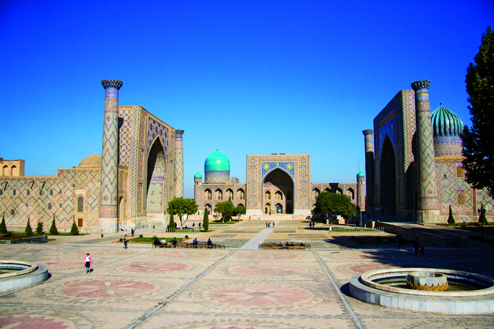Der imposante Registan Platz in Samarkanda