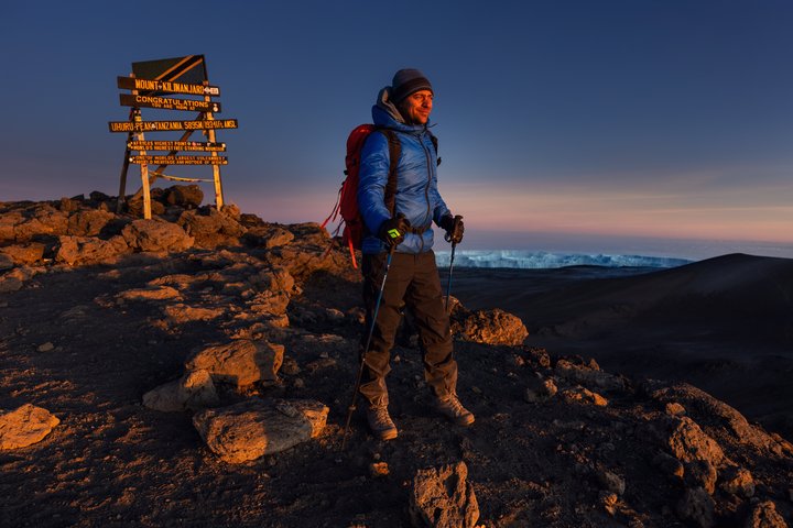 Gipfelfoto auf dem Kilimanjaro auf 5895 m