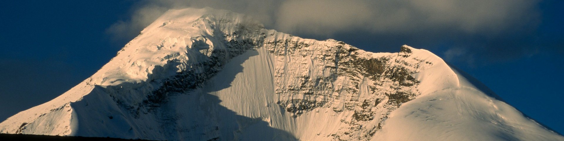 Besteigung eines schneebedeckten 6000er Gipfels in Ladakh