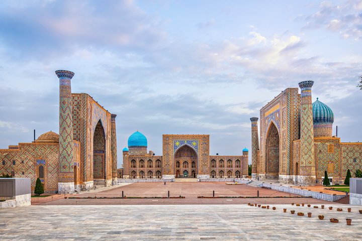Der gigantische Registan-Platz in Samarkand