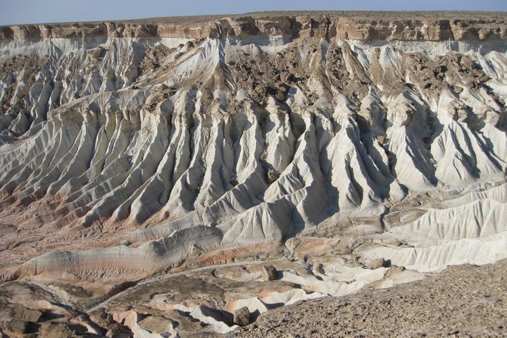 Farbiges Yangisuw Canyon in Turkmenistan