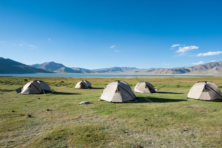 Ityllisch gelegene Zeltplätze während dem Trekking in Ladakh