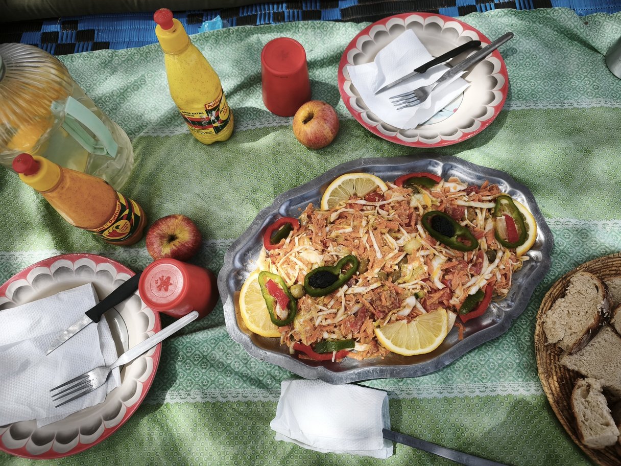 Mittagessen während dem Wüstentrekking in Mauretanien