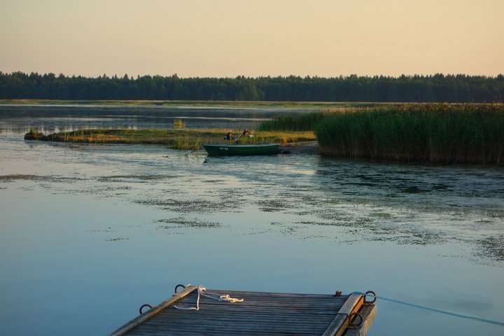Kleiner Bootssteg in Estland