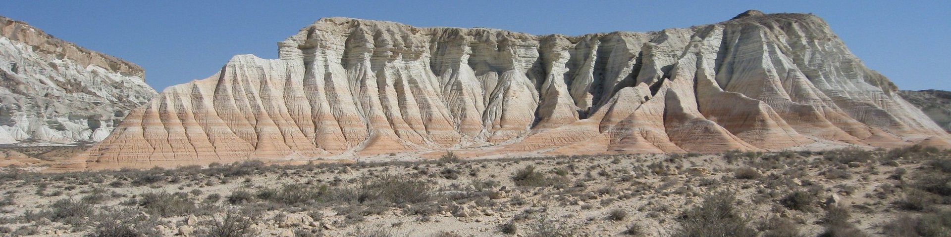 Gesteinsformationen in der Wüste von Turkmenistan
