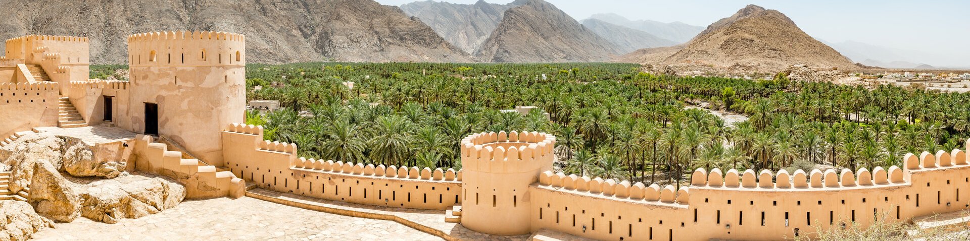 Blick auf Nakhal im Oman