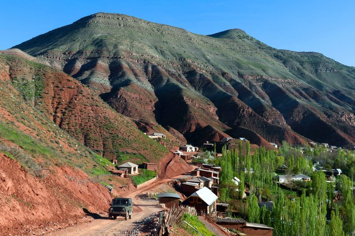 Dorf im Hissar-Gebirge in Usbekistan
