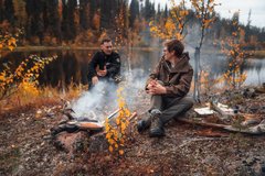 Am Campingfeuer in Lappland
