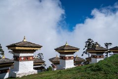 Chörten auf dem Dochu La in Bhutan