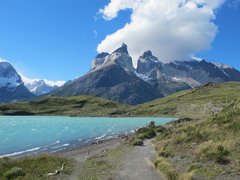 Felsformationen Cuernos del Paine an einem schönen Tag