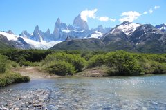 Die Zacken des Fitz Roy Massiv bei Sonnenschein
