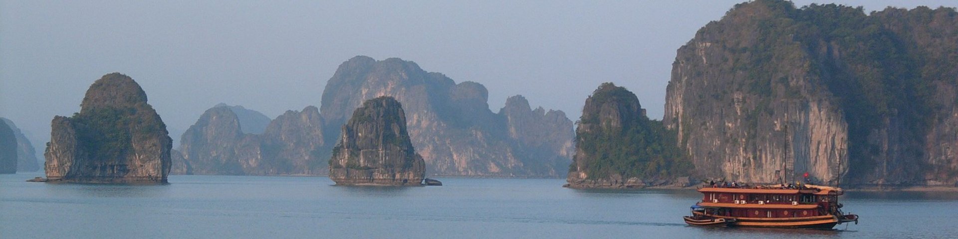 Boot in der Halong Bay in Vietnam
