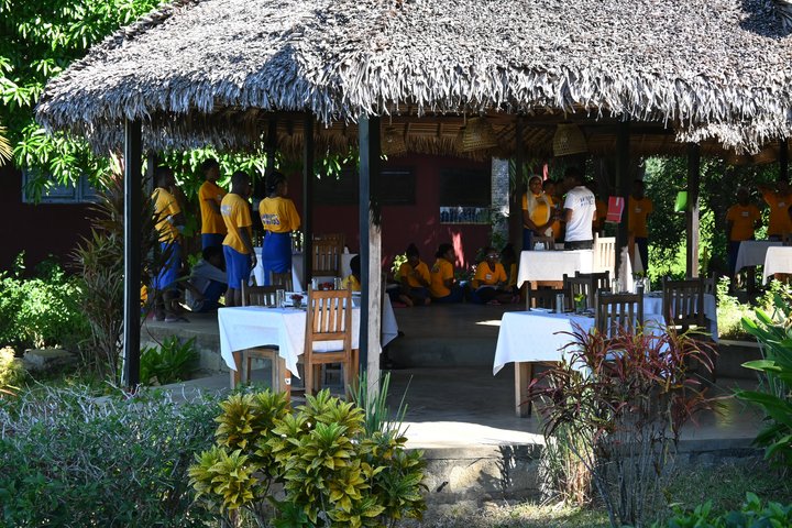 Schulunterricht im Ausbildungshotel Wings of Change