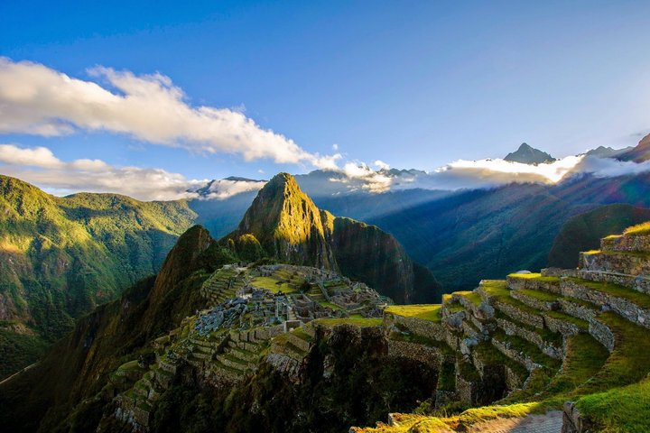 Inkastätte Machu Picchu in der Bergwelt Perus