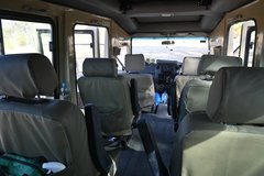 Die Sitzplätze des Fahrzeugs